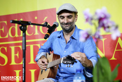 Concerts de Joan Miquel Oliver i Marc Egea a la 36a Setmana del Llibre en Català <p>Joan Miquel Oliver</p><p>F: Juan Miguel Morales<br></p>